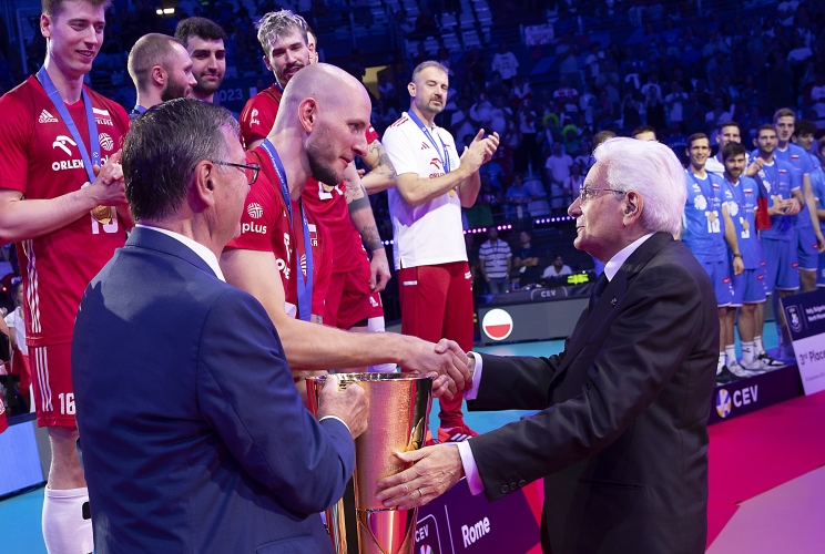 Roma - Il Presidente della Repubblica Sergio Mattarella alla finale del Campionato europeo di pallavolo maschile 