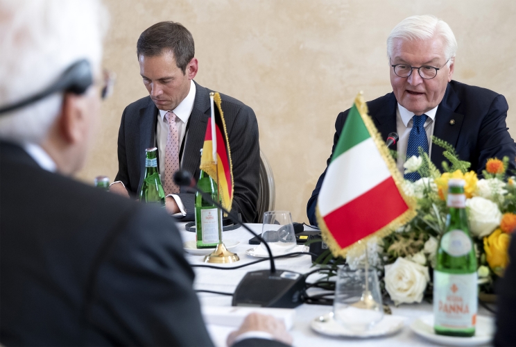 Il Presidente della Repubblica Sergio Mattarella con il Presidente della Repubblica Federale di Germania Frank-Walter Steinmeier nel corso dei colloqui con le delegazioni ufficiali