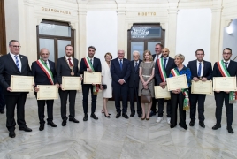 Siracusa - Il Presidente della Repubblica Sergio Mattarella con il Presidente della Repubblica Federale di Germania Frank-Walter Steinmeier con i vincitori del "Premio dei Presidenti"