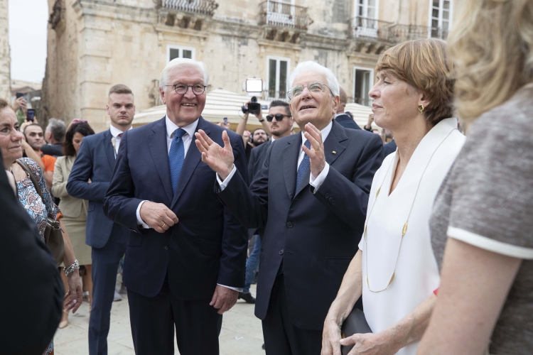 Il Presidente della Repubblica Sergio Mattarella con il Presidente della Repubblica Federale di Germania Frank-Walter Steinmeier e la Signora Elke Büdenbender visitano Ortigia.