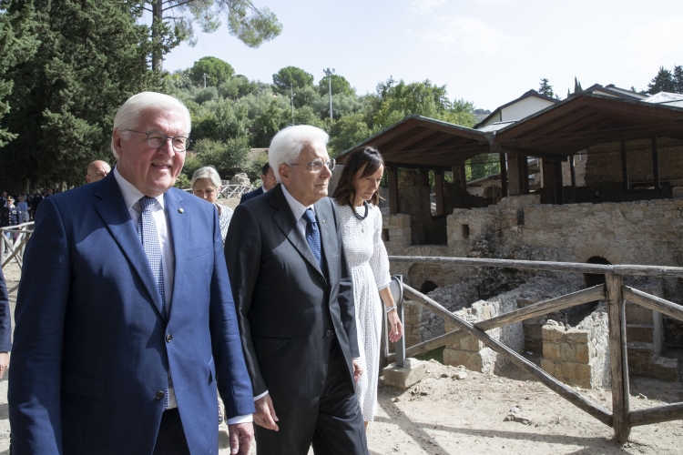 Il Presidente della Repubblica Sergio Mattarella con Frank-Walter Steinmeier, Presidente della Repubblica Federale di Germania, al Parco Archeologico della Villa Romana del Casale 
