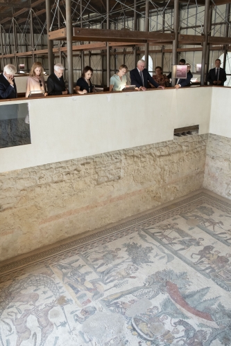 Il Presidente della Repubblica Sergio Mattarella  con il Presidente della Repubblica Federale di Germania, Frank-Walter Steinmeier ,la Sig.ra Laura e la Signora Elke Büdenbender, al Parco Archeologico della Villa Romana del Casale 
