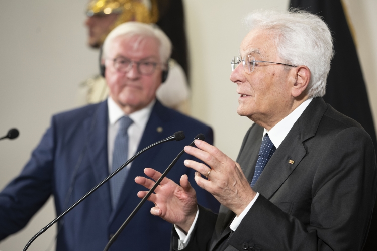 Il Presidente della Repubblica Sergio Mattarella con Frank-Walter Steinmeier, Presidente della Repubblica Federale di Germania, durante l’incontro con la stampa
