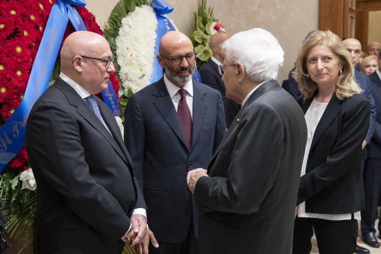Il Presidente della Repubblica Sergio Mattarella e la Sig.ra Laura con i figli del Presidente Napolitano alla camera ardente del Presidente Emerito Giorgio Napolitano
