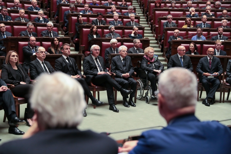 Il Presidente della Repubblica Sergio Mattarella alle Esequie di Stato con commemorazione del Presidente Emerito della Repubblica Giorgio Napolitano   
