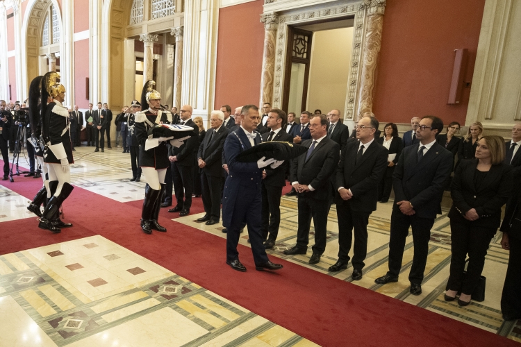 Il Presidente della Repubblica Sergio Mattarella alle Esequie di Stato con commemorazione del Presidente Emerito della Repubblica Giorgio Napolitano   
