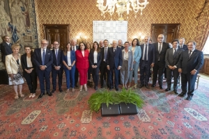 Il Presidente della Repubblica Sergio Mattarella incontra una delegazione del personale Sanitario, Socio Sanitario,Assistenziale e del volontariato
