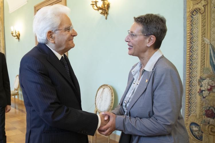 Il Presidente della Repubblica Sergio Mattarella incontra una delegazione del personale Sanitario, Socio Sanitario, Assistenziale e del volontariato

