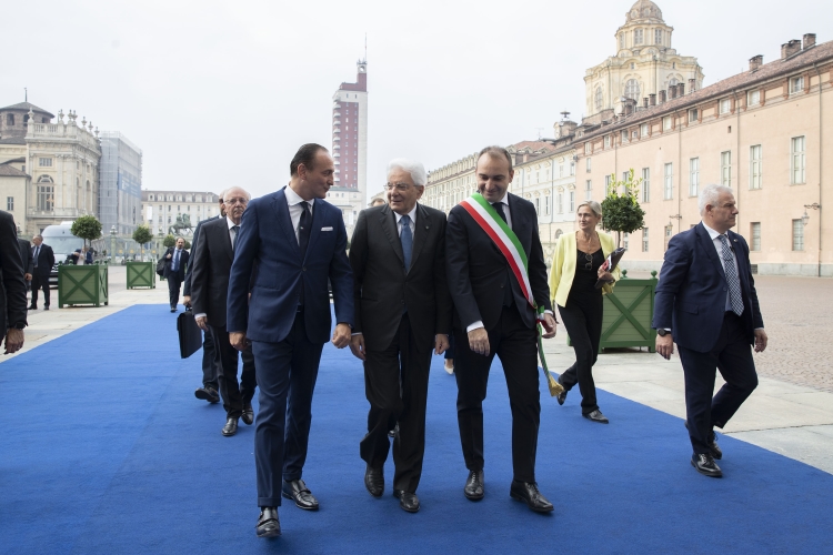 Il Presidente della Repubblica Sergio Mattarella con Alberto Cirio, Presidente della Regione Piemonte e con Stefano Lo Russo, Sindaco di Torino,in occasione della seconda edizione de “L’Italia delle Regioni – Festival delle Regioni e delle Province autonome”
