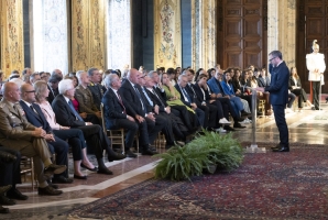 Il Presidente Sergio Mattarella in occasione della proiezione del docufilm “Quattro giorni per la libertà: Napoli 1943”
