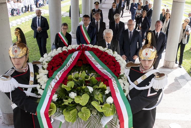    Il Presidente della Repubblica Sergio Mattarella depone una corona di fiori al cimitero monumentale "Vittime del Vajont"

