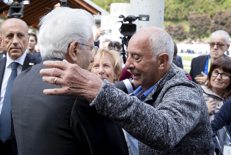 Longarone - Il Presidente della Repubblica Sergio Mattarella al cimitero monumentale "Vittime del Vajont"