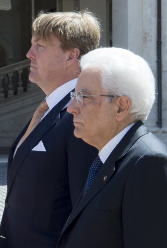 Mattarella accoglie al Quirinale Re Willem Alexander e la Regina Máxima dei Paesi Bassi