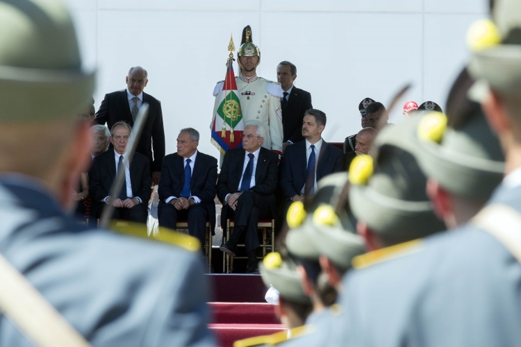 Mattarella alla cerimonia del 243° anniversario di fondazione della Guardia di Finanza