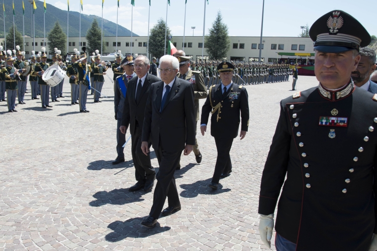 Mattarella alla cerimonia del 243° anniversario di fondazione della Guardia di Finanza