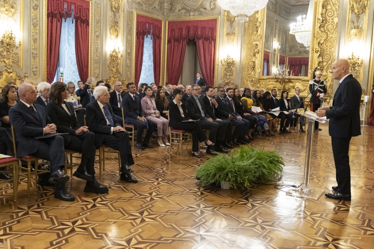 Il Presidente della Repubblica Sergio Mattarella in occasione della Cerimonia di premiazione dei vincitori Eni Award 2023 nel corso dell'intervento di Claudio Descalzi, Amministratore delegato di Eni SpA
