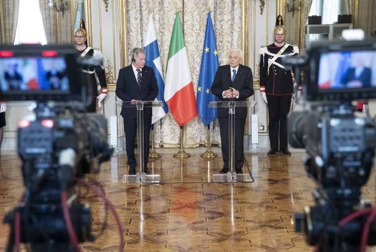 Il Presidente della Repubblica Sergio Mattarella con Sauli Niinistö, Presidente della Repubblica di Finlandia, nel corso delle dichiarazioni alla stampa