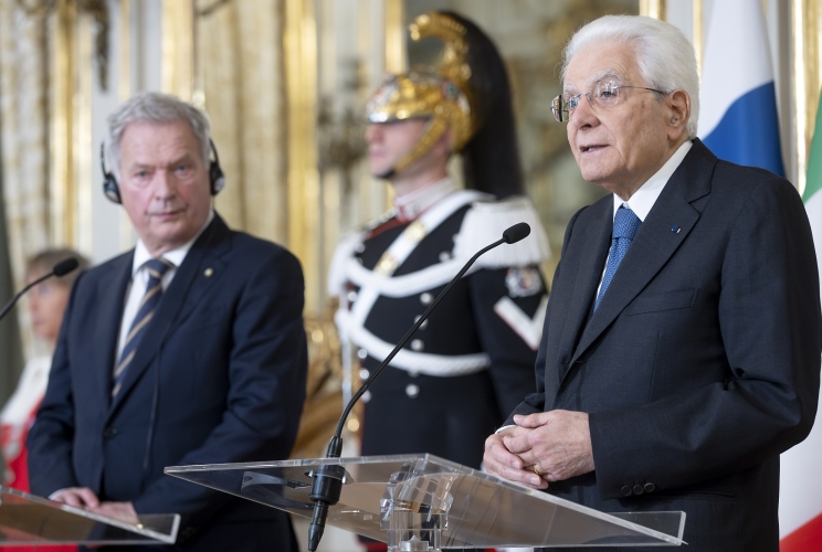 Il Presidente della Repubblica Sergio Mattarella con Sauli Niinistö, Presidente della Repubblica di Finlandia, nel corso delle dichiarazioni alla stampa