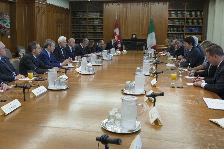 Il Presidente Sergio Mattarella durante i colloqui con il Primo Ministro del Canada 