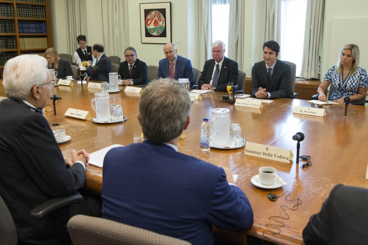 Il Presidente Sergio Mattarella durante i colloqui con il Primo Ministro del Canada 