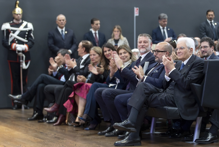 Il Presidente Sergio Mattarella alla presentazione dell’opera “Non uccidere” di Emilio Isgrò e Mario Botta nel 75° anniversario dell’entrata in vigore della Costituzione della Repubblica Italiana