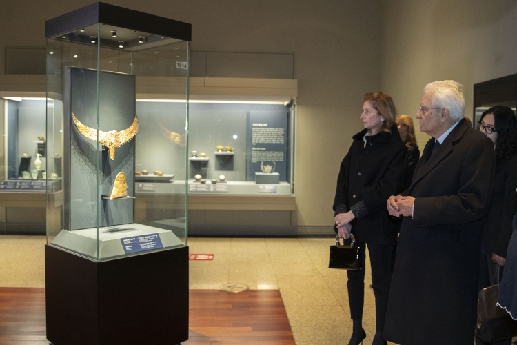 Il Presidente della Repubblica Sergio Mattarella e la Signora Laura al Museo Nazionale Coreano,in occasione della visita di Stato nella Repubblica di Corea
