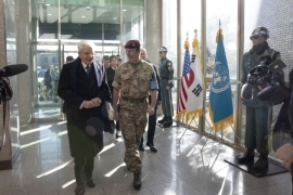 Il Presidente della Repubblica Sergio Mattarella nella Joint Security Area,accolto dal Vice Comandante United Nations Command, Gen. Andrew Sean David Harrison,in occasione della visita di Stato nella Repubblica di Corea
