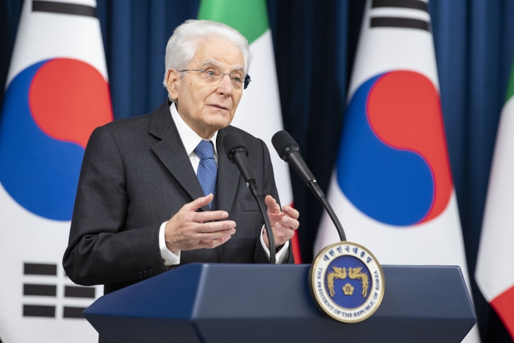 Il Presidente della Repubblica Sergio Mattarella durante le dichiarazioni alla stampa,in occasione della visita di Stato
