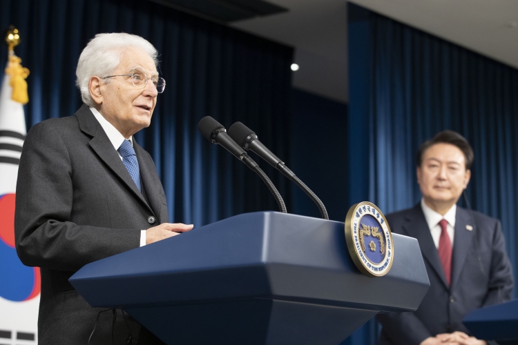 Il Presidente della Repubblica Sergio Mattarella con Yoon Suk Yeol,Presidente della Repubblica di Corea,in occasione della visita di Stato
