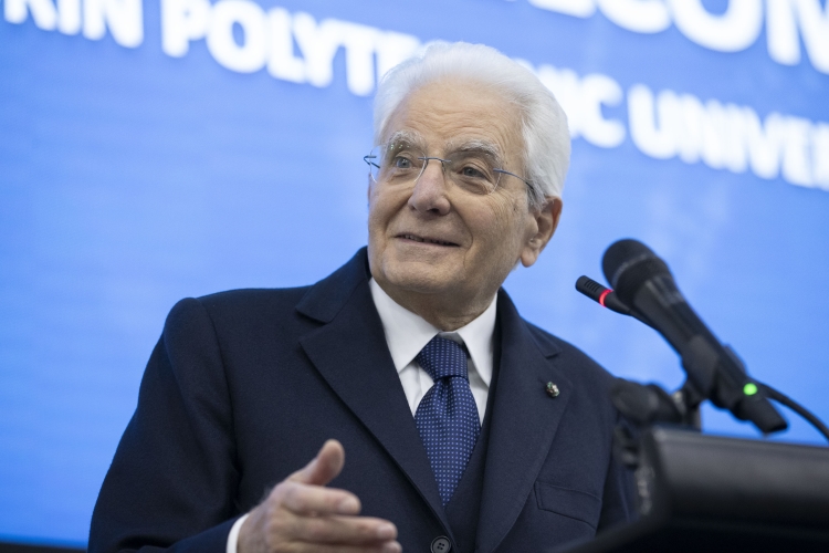 Il Presidente della Repubblica Sergio Mattarella durante il suo indirizzo di saluto al Politecnico di Torino a Tashkent, in occasione della visita Ufficiale nella Repubblica dell’Uzbekistan 

