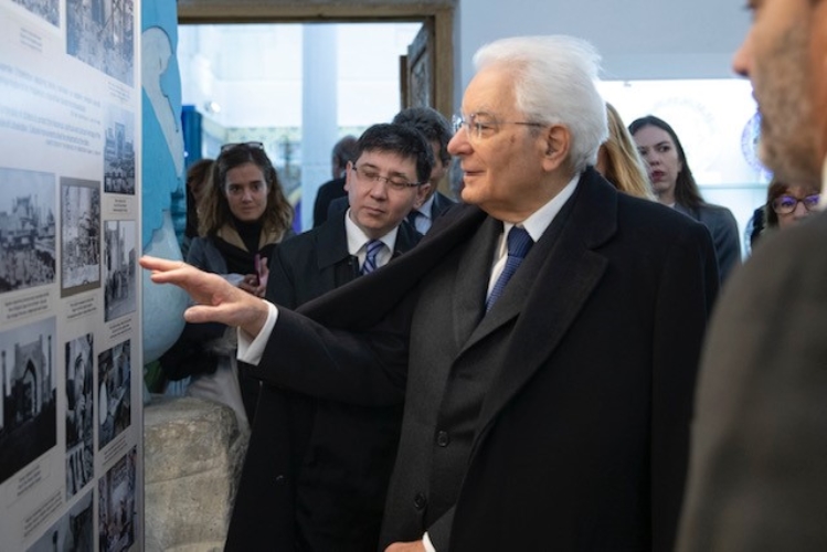 Il Presidente della Repubblica Sergio Mattarella e la Signora Laura al Complesso Monumentale Shah-i-Zinda,
 a Samarcanda
