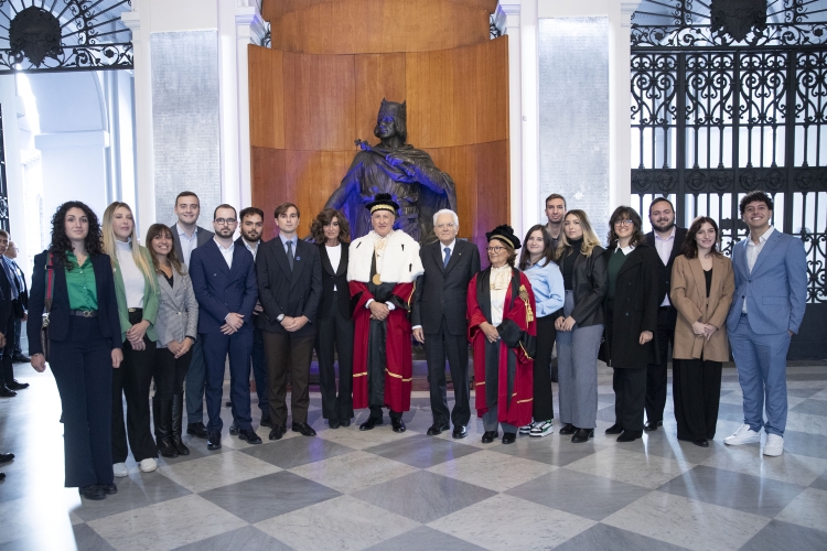 Il Presidente della Repubblica Sergio Mattarella durante la cerimonia d’inaugurazione dell’anno accademico 2023/2024 dell’Università degli Studi di Napoli Federico II in occasione dell’ottocentesimo anno dalla fondazione
