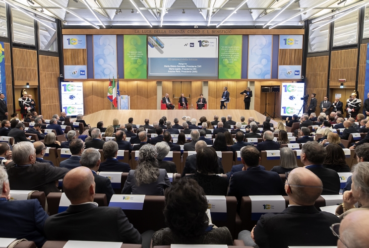 Il Presidente Sergio Mattarella assiste alla cerimonia del centenario del Consiglio Nazionale delle Ricerche