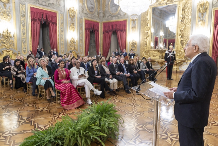 Il Presidente Sergio Mattarella rivolge il suo indirizzo di saluto in occasione dell'incontro con una delegazione di partecipanti al "Women Economic Forum" 