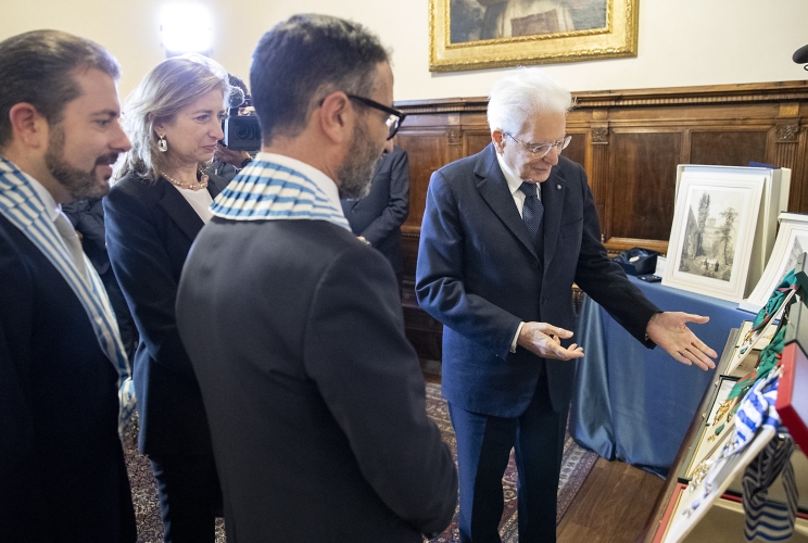 Il Presidente della Repubblica Sergio Mattarella con i Capitani reggenti Filippo Tamagnini e Gaetano Troina in occasione della Visita di Stato nella Repubblica di San Marino