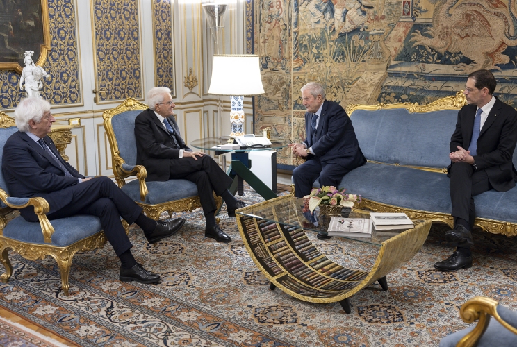 Il Presidente Sergio Mattarella nel corso dell'incontro con il nuovo Presidente della Corte Costituzionale Augusto Barbera