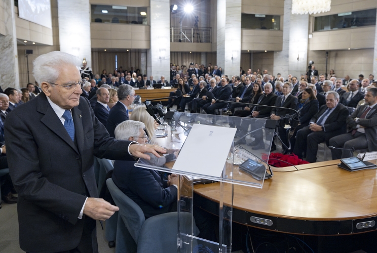 Il Presidente Sergio Mattarella rivolge il suo indirizzo di saluto in occasione della XVI Conferenza delle Ambasciatrici e degli Ambasciatori d’Italia