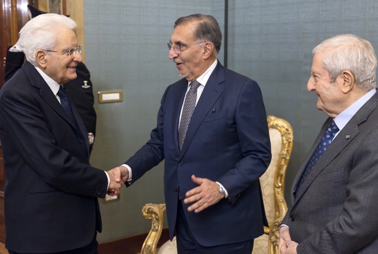 Il Presidente Sergio Mattarella con Ignazio La Russa, Presidente del Senato della Repubblica,e Antonio Barbera, Presidente della Corte costituzionale, in occasione della cerimonia per lo scambio degli auguri di fine anno con i rappresentanti delle istituzioni, delle forze politiche e della società civile