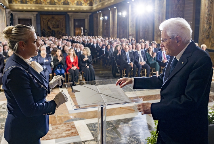 Il Presidente della Repubblica Sergio Mattarella rivolge il suo indirizzo di saluto in occasione della cerimonia per lo scambio degli auguri di fine anno con i rappresentanti delle istituzioni, delle forze politiche e della società civile