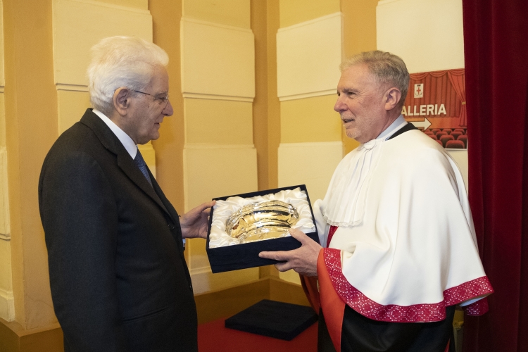 Il Presidente Sergio Mattarella con Gian Carlo Avanzi, Rettore dell’Università degli Studi del Piemonte Orientale, in occasione della cerimonia d’inaugurazione dell’anno accademico 2023/2024 dell’Università   
