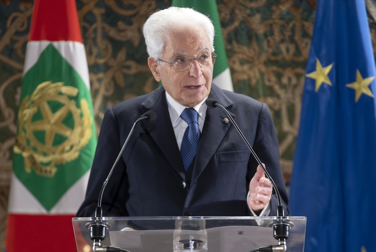 Il Presidente Sergio Mattarella rivolge il suo indirizzo di saluto in occasione dell'incontro con i vincitori dell’ottavo Corso-concorso SNA di formazione dirigenziale