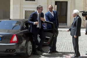 Il Presidente Sergio Mattarella accoglie al Quirinale il Presidente della Repubblica di Serbia
