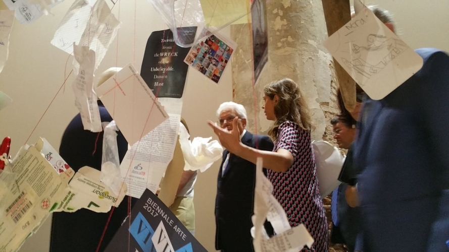 Il Presidente Sergio Mattarella nel corso della visita alla 57esima Esposizione Internazionale d’Arte 