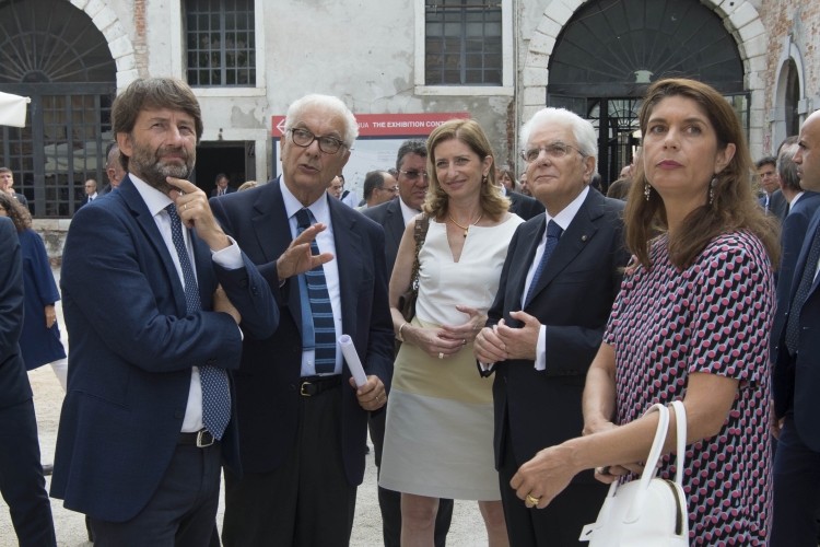Il Presidente Sergio Mattarella, la signora Laura, il Ministro Franceschini,