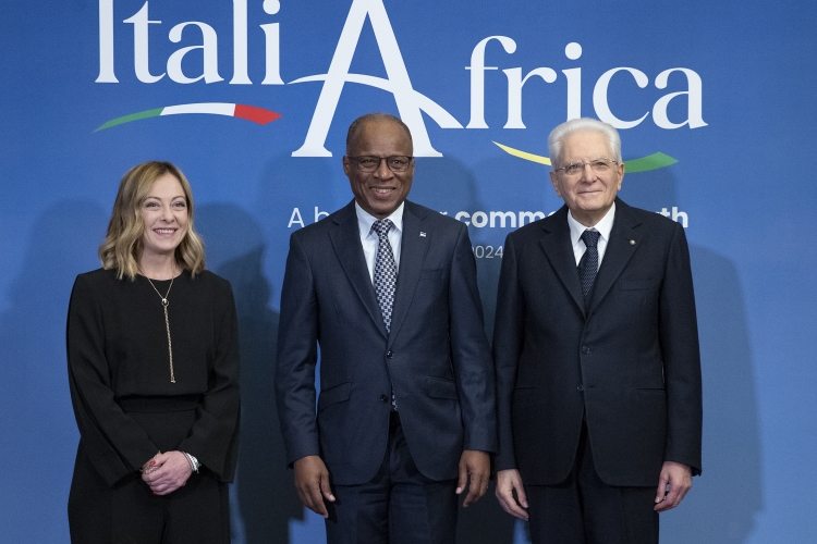 Il Presidente della Repubblica Sergio Mattarella e il il Presidente del Consiglio Giorgia Meloni in occasione del vertice Italia Africa
