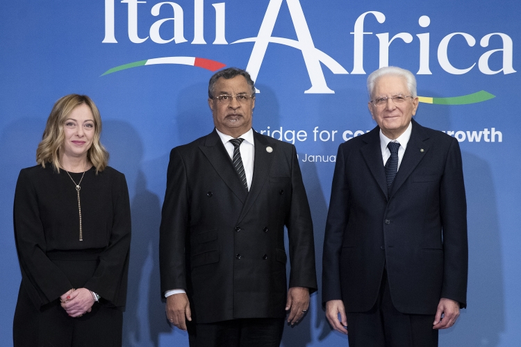 Il Presidente della Repubblica Sergio Mattarella e il il Presidente del Consiglio Giorgia Meloni in occasione del vertice Italia Africa

