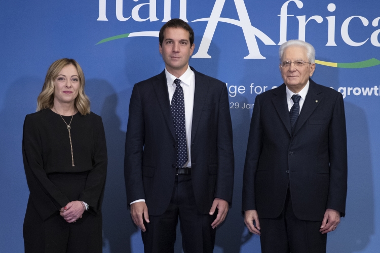 Il Presidente della Repubblica Sergio Mattarella e il il Presidente del Consiglio Giorgia Meloni in occasione del vertice Italia Africa

