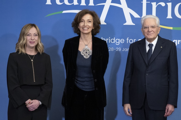 Il Presidente della Repubblica Sergio Mattarella e il il Presidente del Consiglio Giorgia Meloni in occasione del vertice Italia Africa
