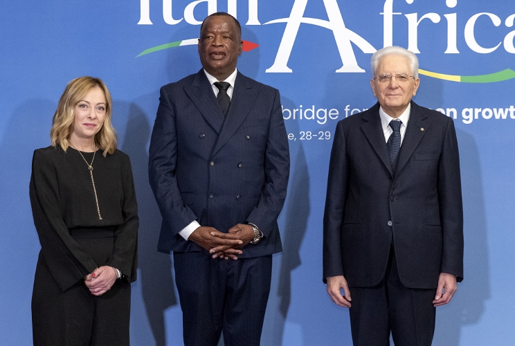 Il Presidente della Repubblica Sergio Mattarella e il il Presidente del Consiglio Giorgia Meloni in occasione del vertice Italia Africa
