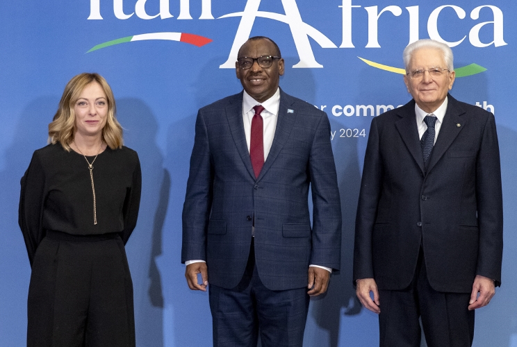 Il Presidente della Repubblica Sergio Mattarella e il il Presidente del Consiglio Giorgia Meloni in occasione del vertice Italia Africa
